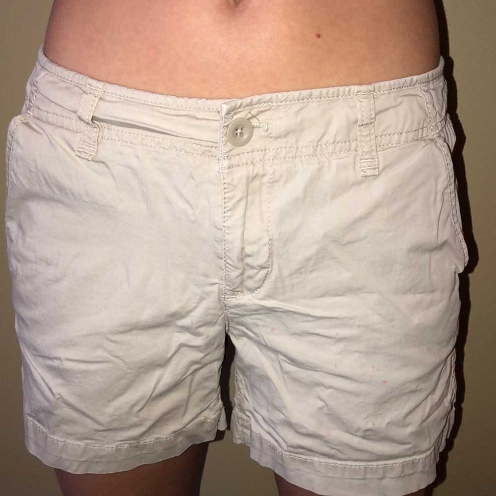 Kaki Eddie Bauer hiking shorts